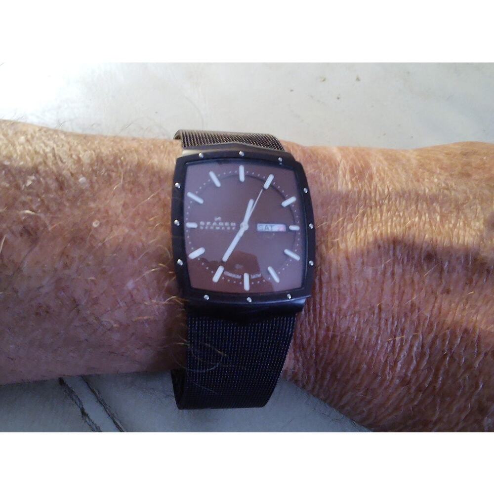 Skagen 396LTMD Titanium Brown/bronze mesh, ultra-thin square case day/date